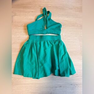 NWOT SET ALO Yoga Emerald Green Sports Bra / Aces Tennis Skirt